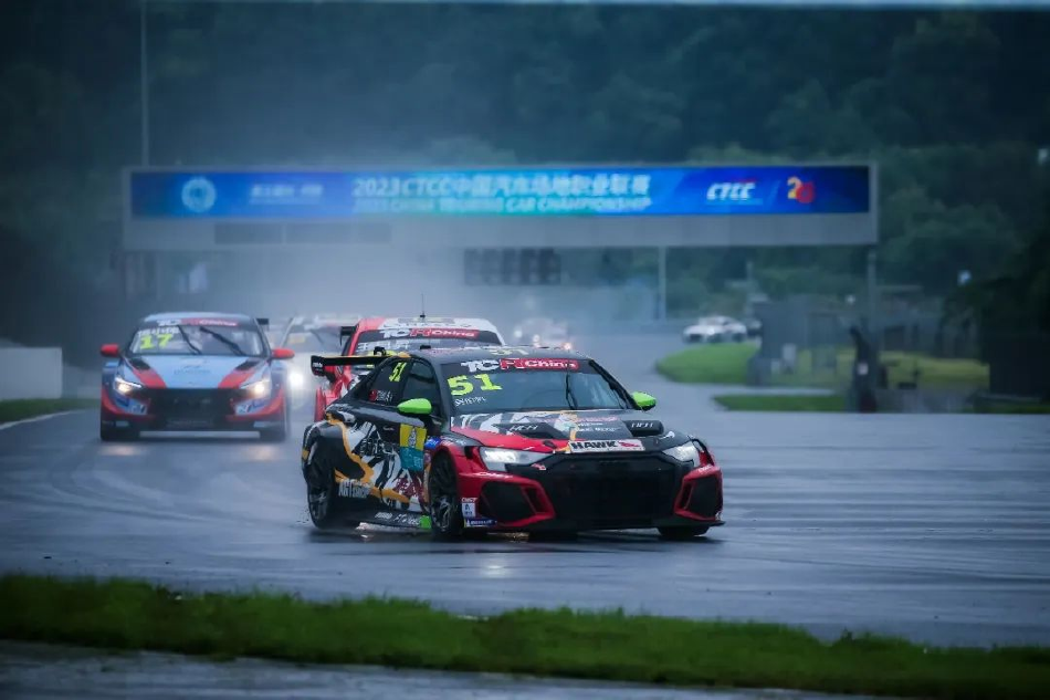 皇冠登3足球出租